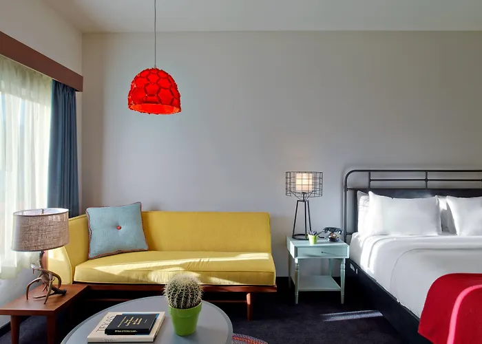 Lone Star Court, Valencia Collection (Adults Only)